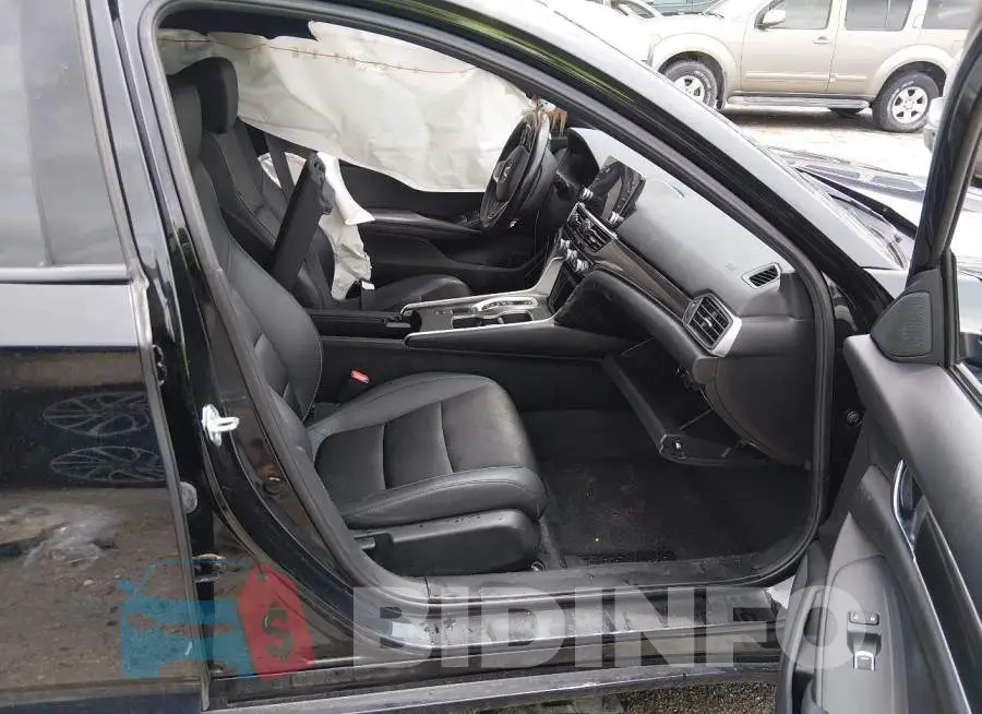 1HGCV2F38MA008246 Photo# 5