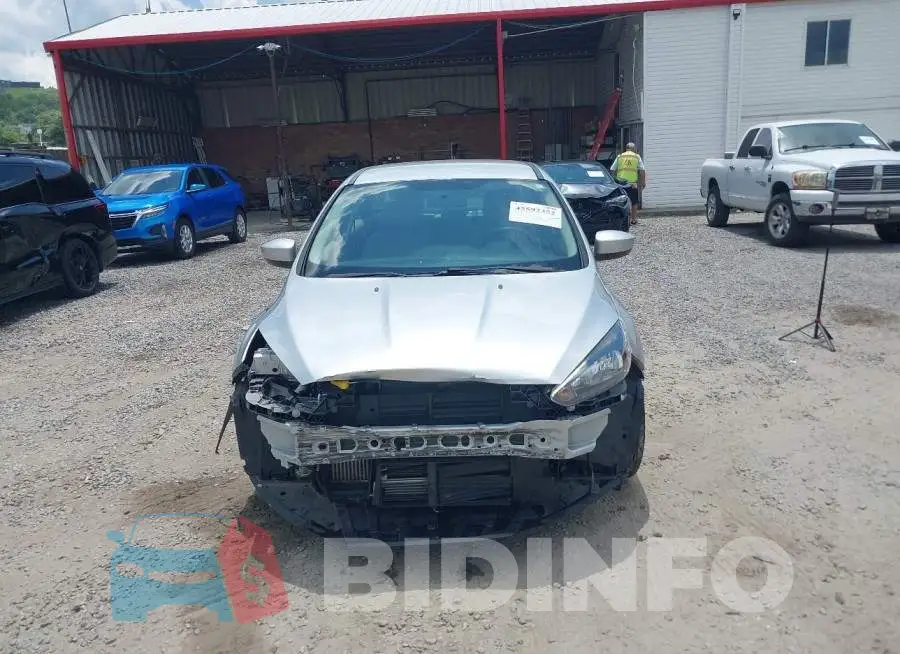1FADP3FE7JL227161 Photo# 12