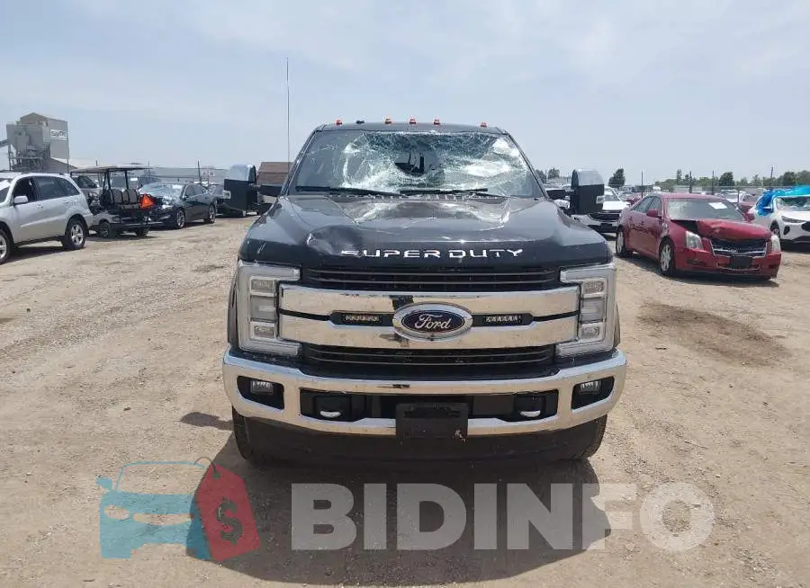 1FT8W3BT2JEB95078 Photo# 12