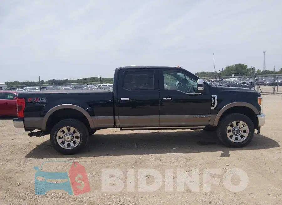 1FT8W3BT2JEB95078 Photo# 13