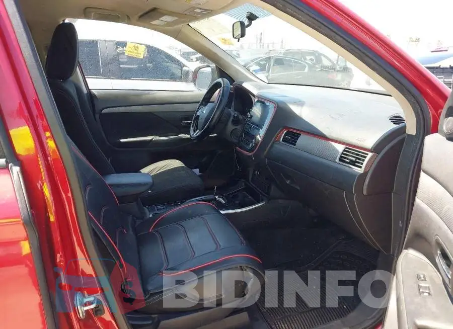 JA4AD3A36JZ040447 Photo# 5