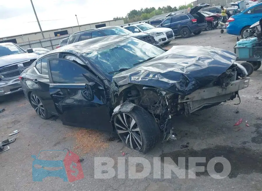 1N4BL4CV0MN302109 Photo# 1