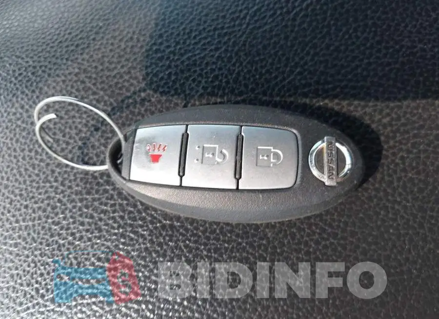 1N6AA1E65JN520443 Photo# 11