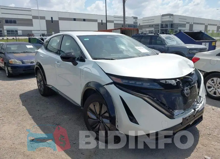 JN1CF0BBXRM739217 Photo# 1