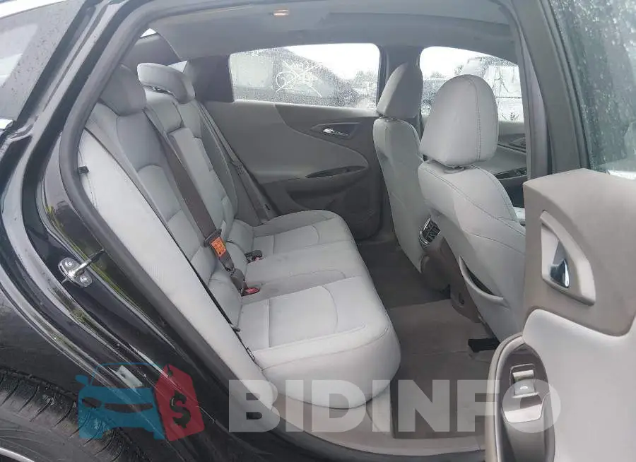 1G1ZD5ST6PF242811 Photo# 8