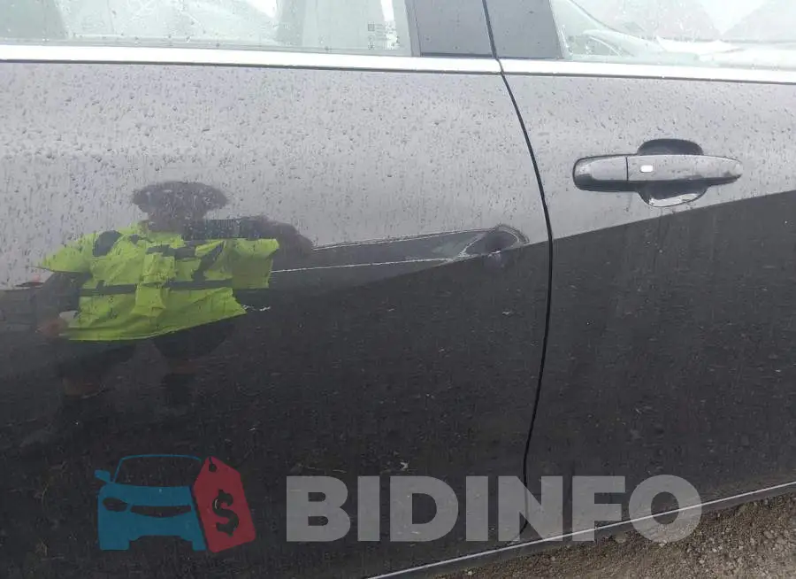 1G1ZD5ST6PF242811 Photo# 6