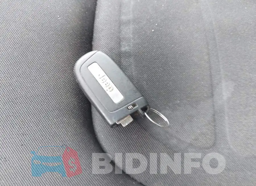 ZACCJBBB1HPE82049 Photo# 11