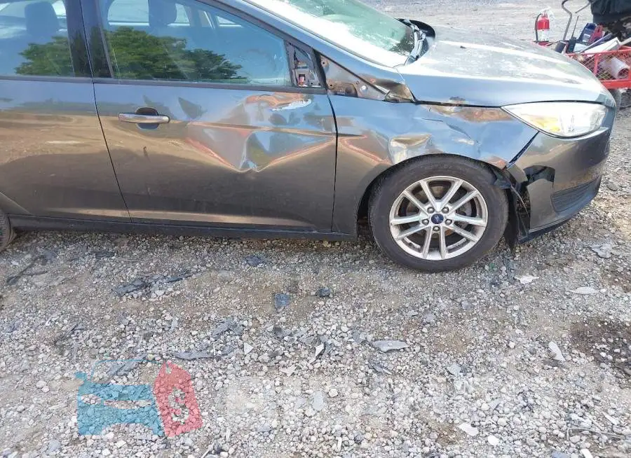 1FADP3F26JL315639 Photo# 6