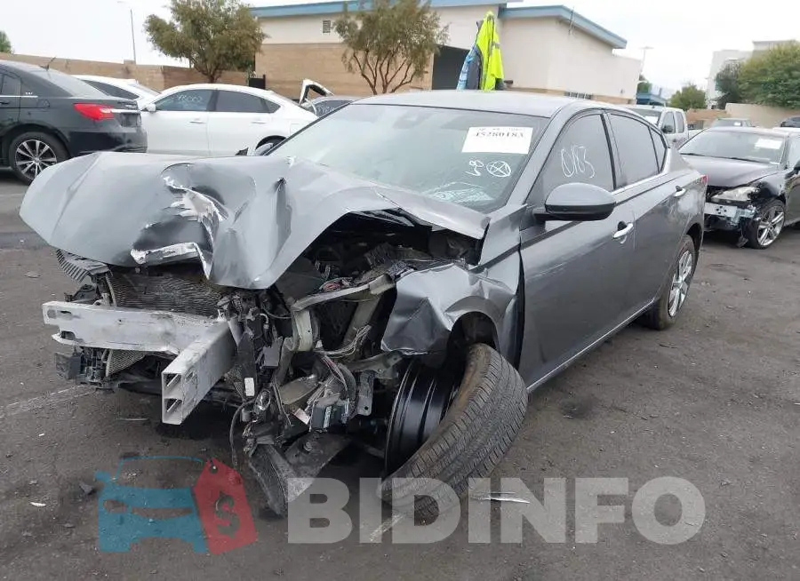1N4BL4BV8PN322064 Photo# 2