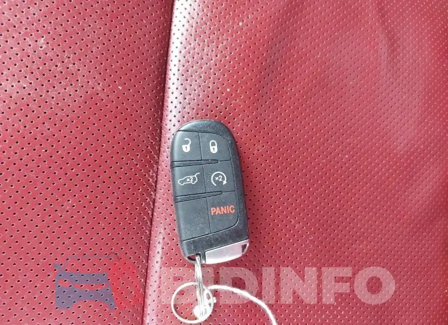 1C4SDJCT4LC228739 Photo# 11
