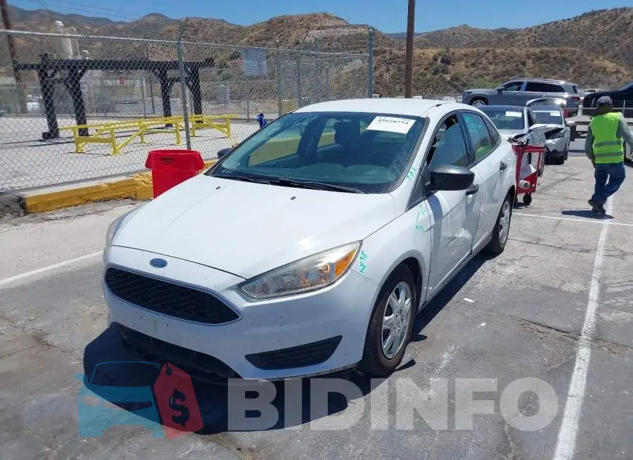 1FADP3E27JL292874 Photo# 2