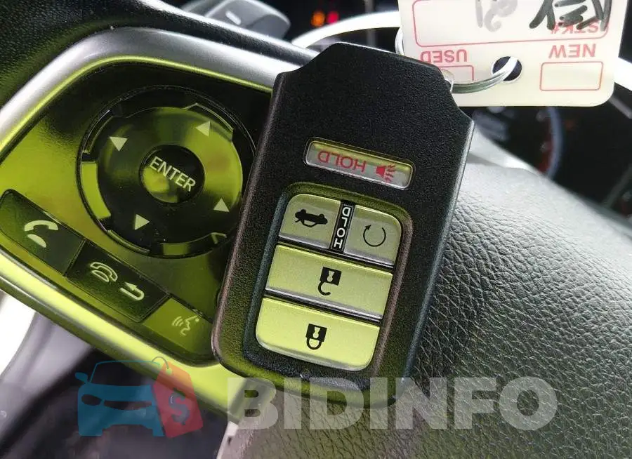 2HGFC2F80MH523029 Photo# 11