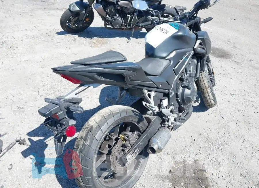 MLHPC7151R5000238 Photo# 4