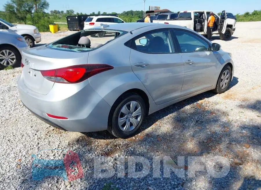 5NPDH4AE0GH728779 Photo# 4