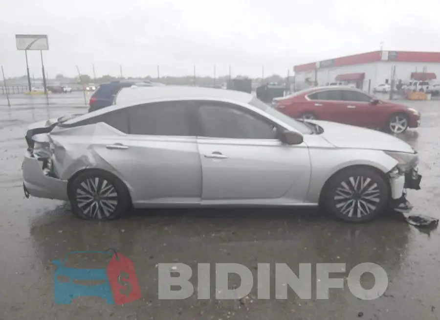 1N4BL4DVXRN351646 Photo# 13