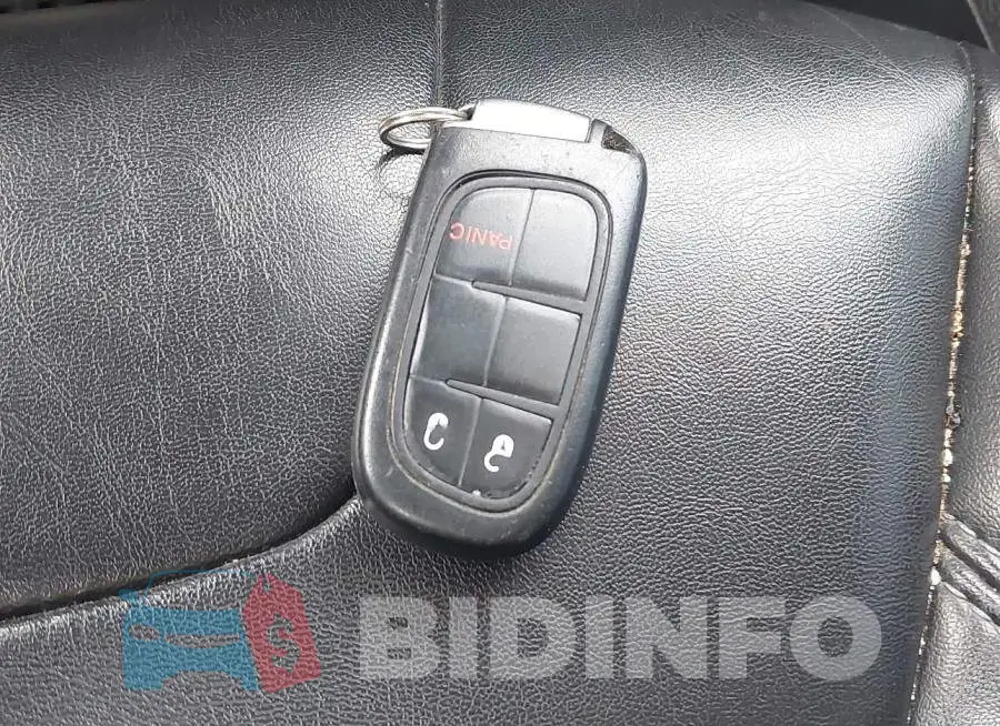 1C4PJLLB3KD110255 Photo# 11