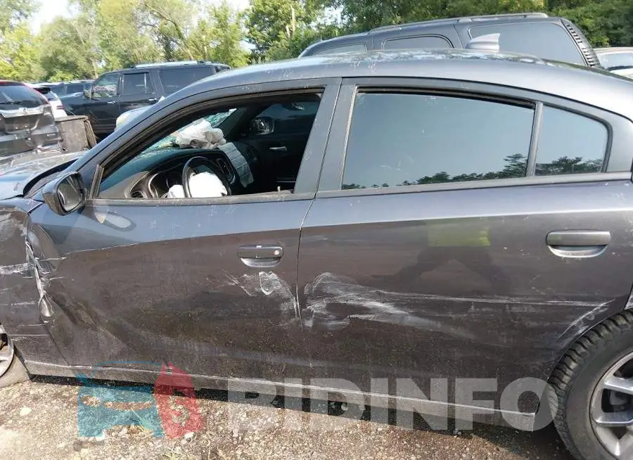 2C3CDXJG3GH273076 Photo# 15