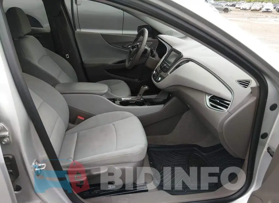 1G1ZB5ST6HF255579 Photo# 5