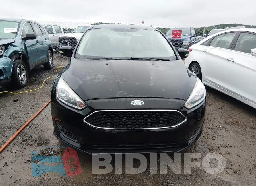 1FADP3F22GL208614 Photo# 12