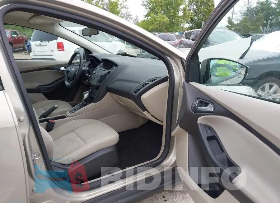 1FADP3F23GL252086 Photo# 5