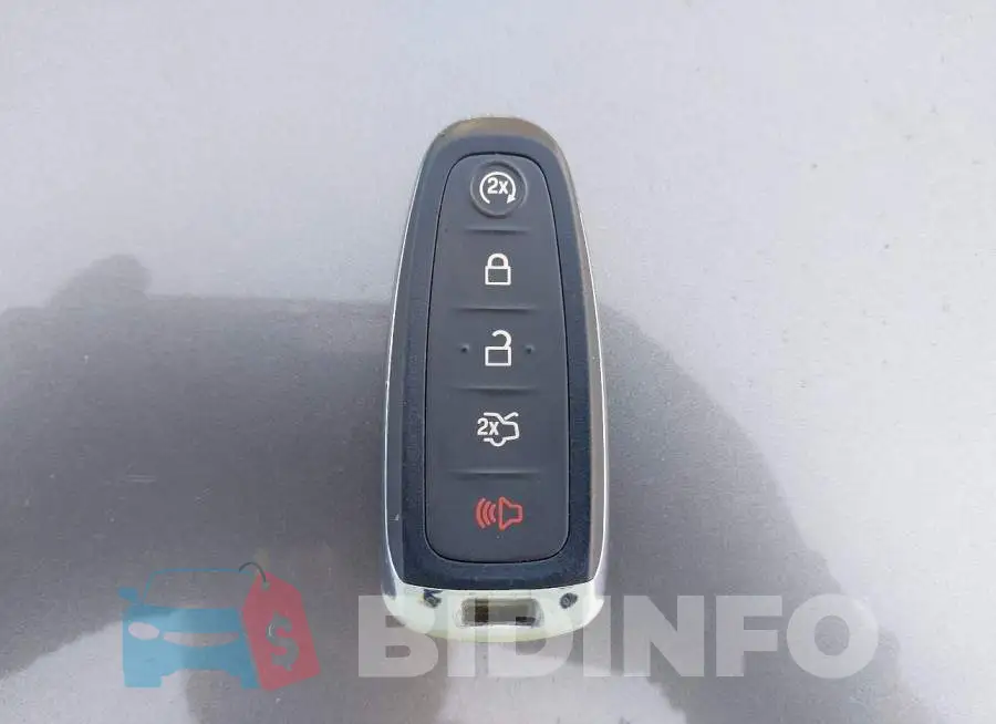 1FADP3J2XHL272621 Photo# 11
