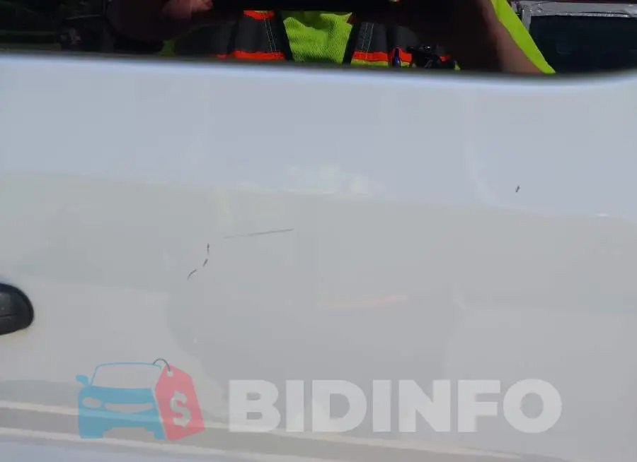 1FBZX2ZM3JKB42762 Photo# 13