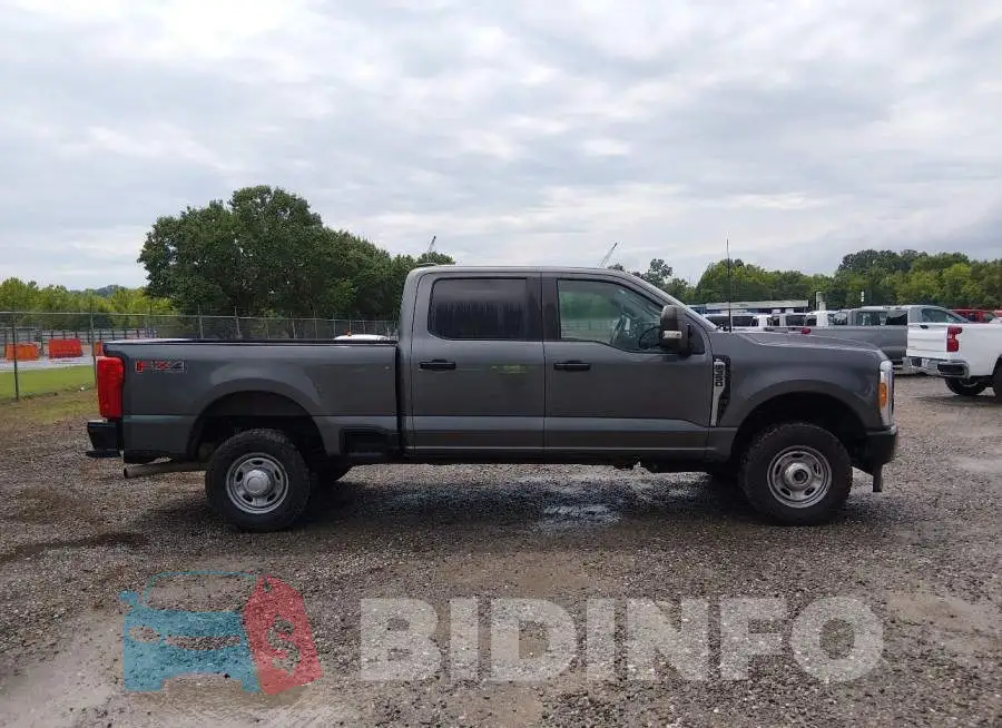 1FT8W3BAXPED81510 Photo# 13