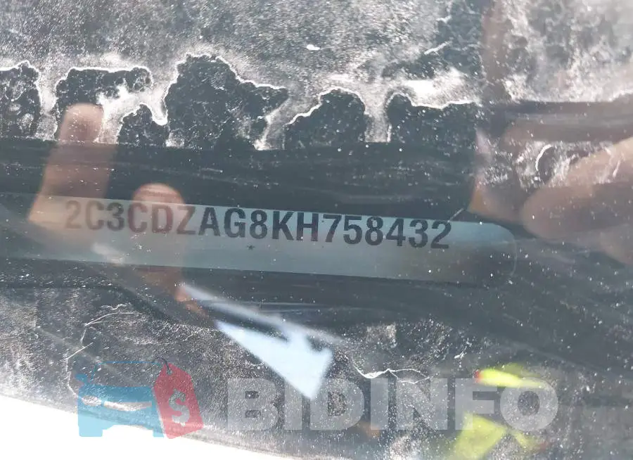 2C3CDZAG8KH758432 Photo# 9