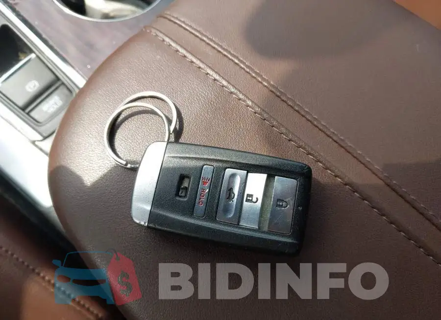 19UUB1F31GA007788 Photo# 11