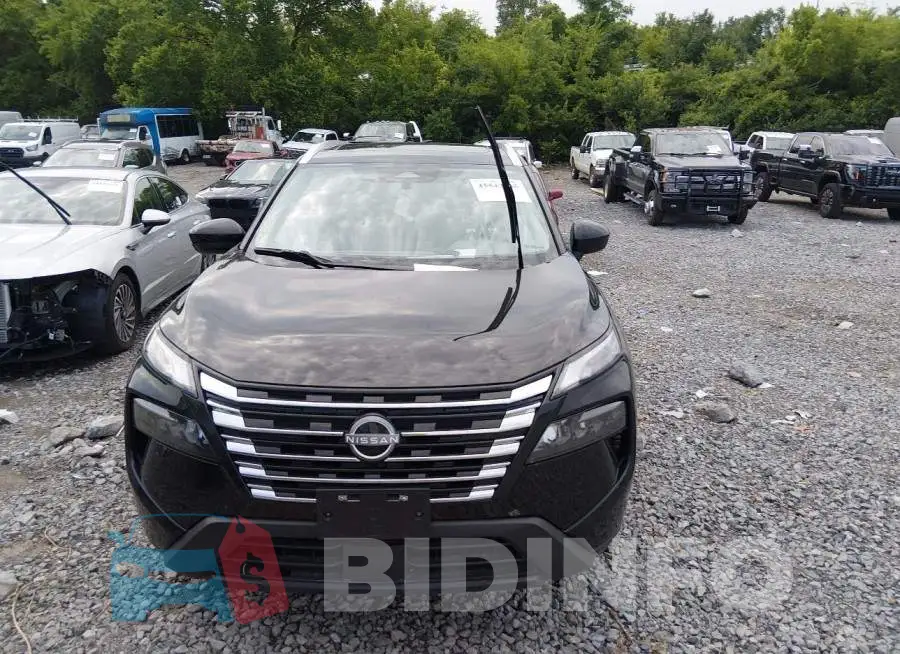JN8BT3BB1RW424401 Photo# 12