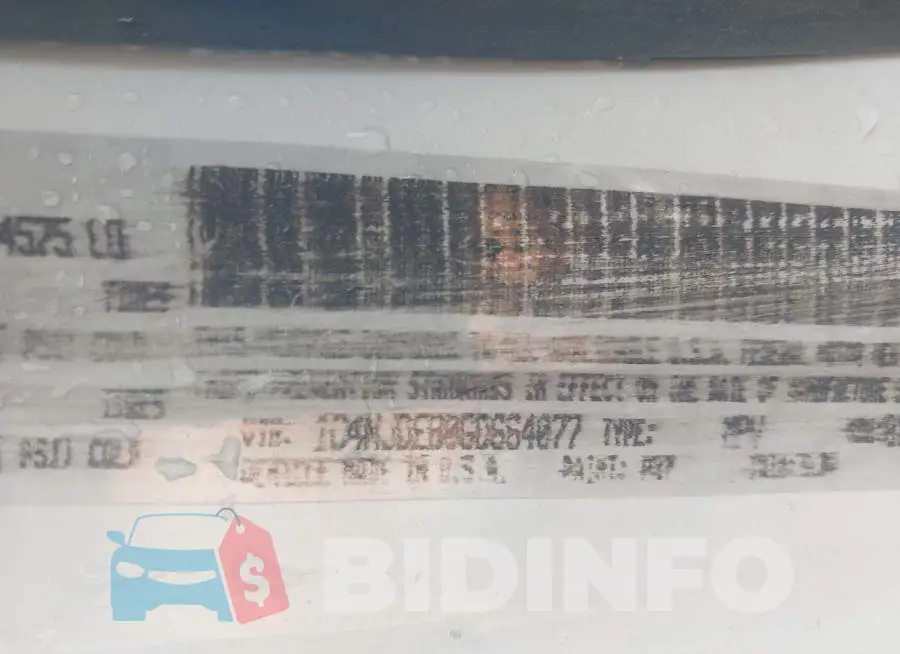1C4NJDEB0GD664077 Photo# 9