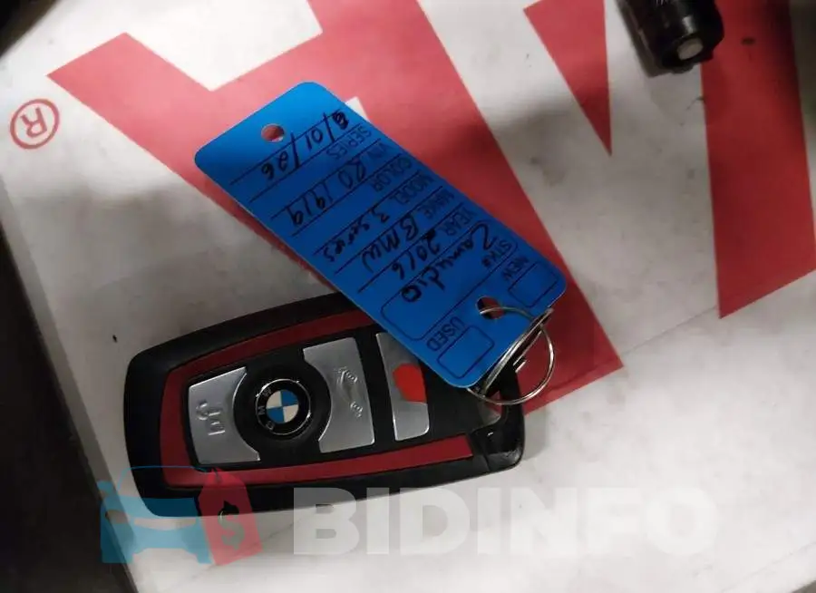 WBA8E3G53GNT74958 Photo# 11