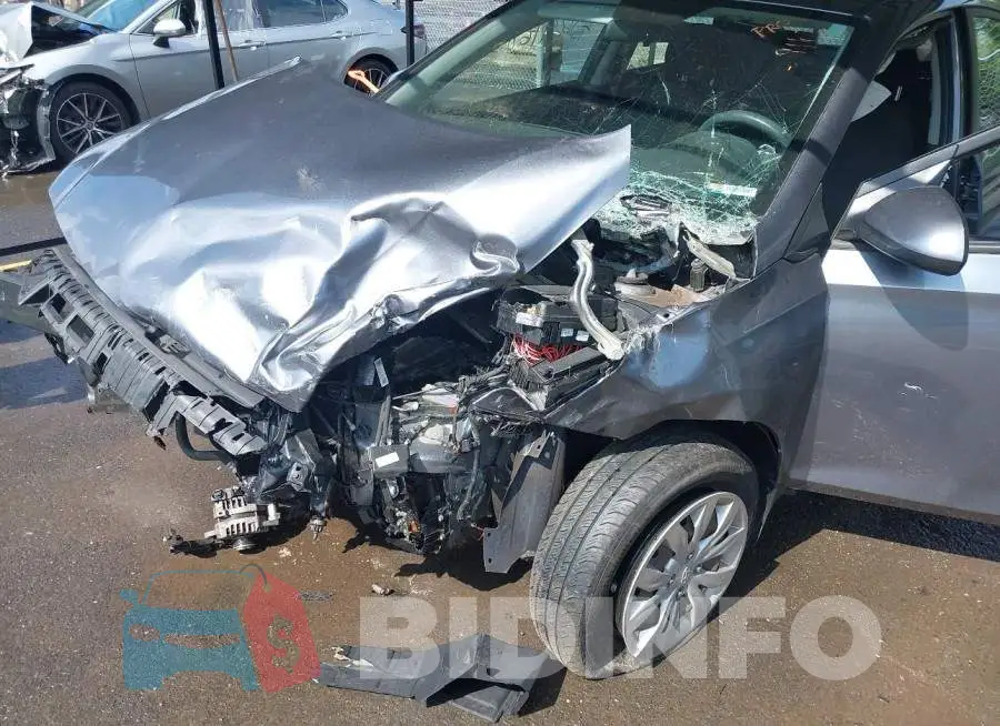 3KPC24A37KE066126 Photo# 6