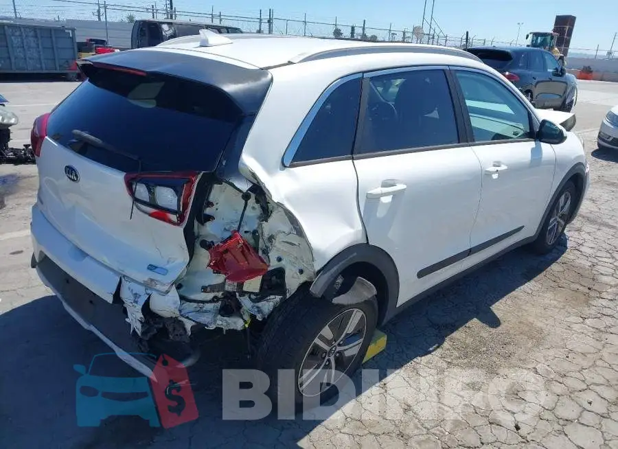 KNDCB3LC6M5487972 Photo# 4