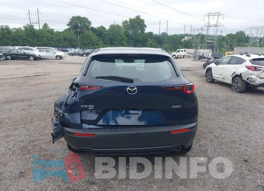 3MVDMBAL8TM108814 Photo# 16