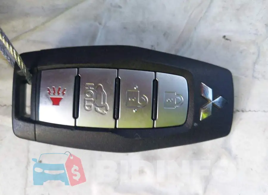 JA4J3UA86PZ013018 Photo# 11