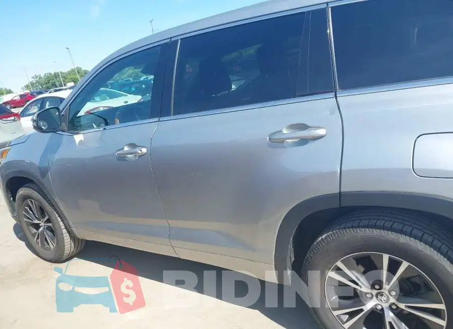 5TDZZRFH4JS238592 Photo# 14