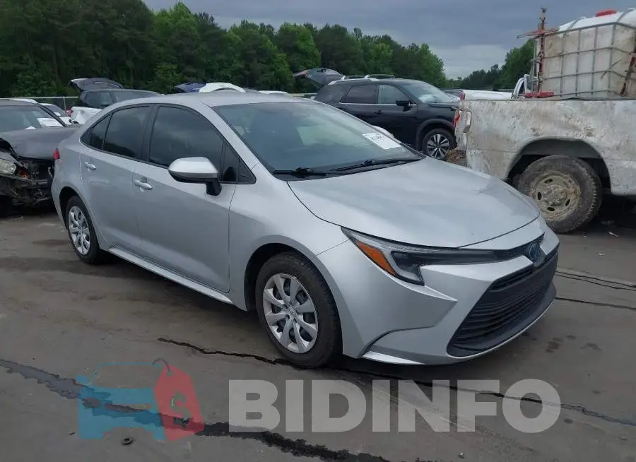 JTDBCMFE2P3022584 Photo# 1