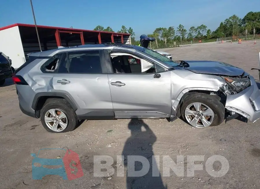 JTMW1RFVXLD045944 Photo# 14
