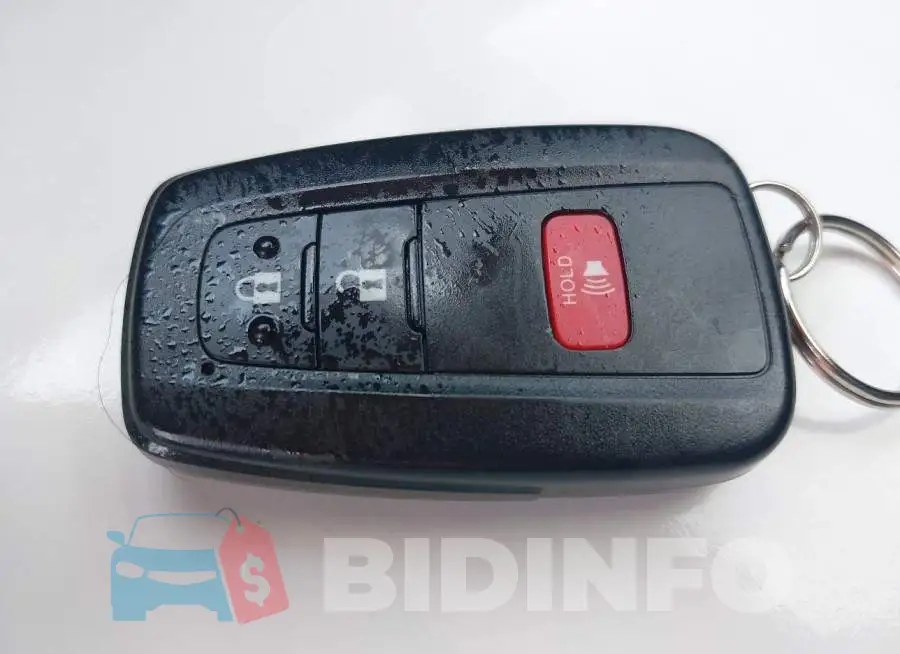 JTND4MBE8N3182540 Photo# 11