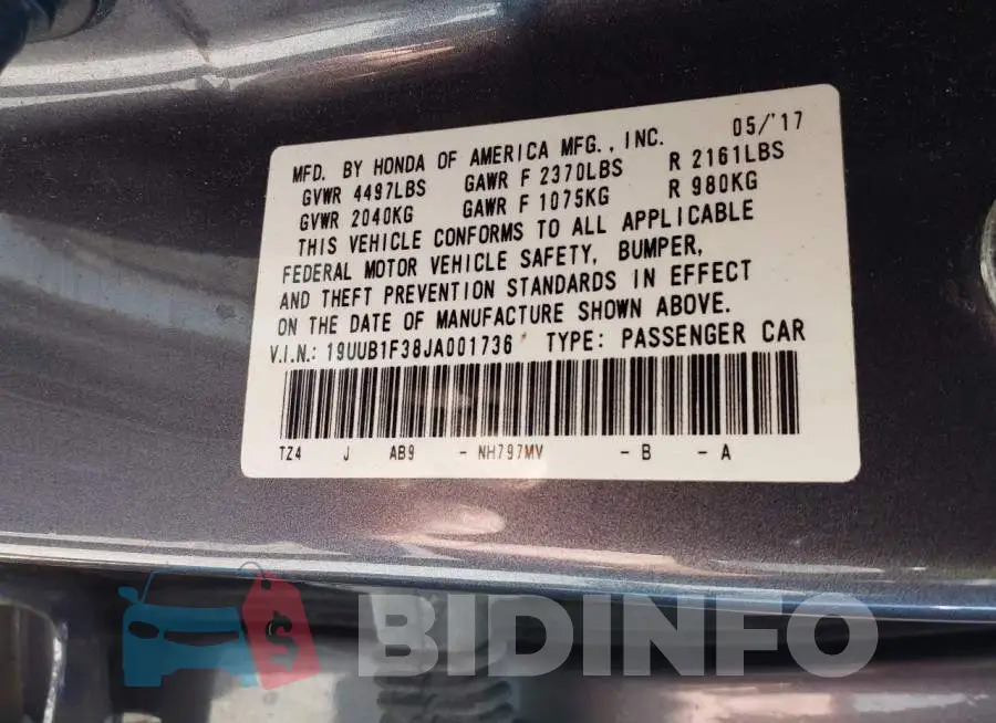 19UUB1F38JA001736 Photo# 9