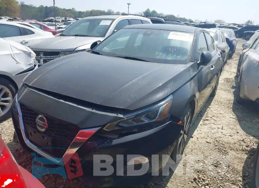 1N4BL4DVXMN352272 Photo# 2