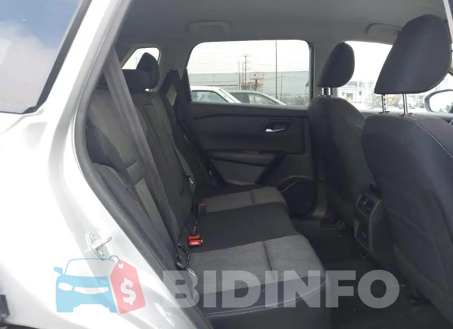 5N1BT3BA3RC697212 Photo# 8