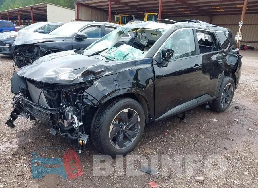 JN8BT3BA5SW008784 Photo# 2