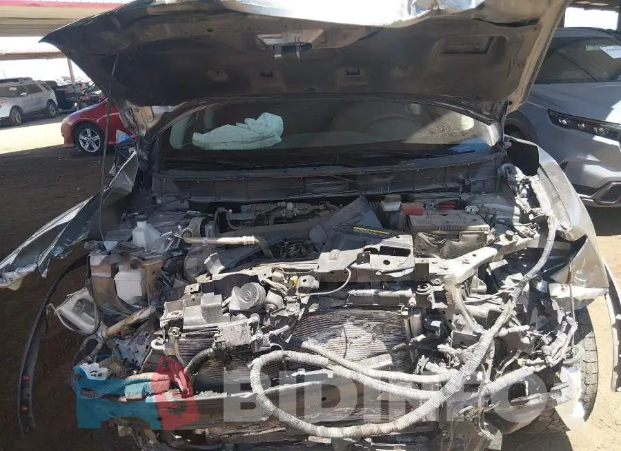 KNMAT2MV4JP588443 Photo# 10