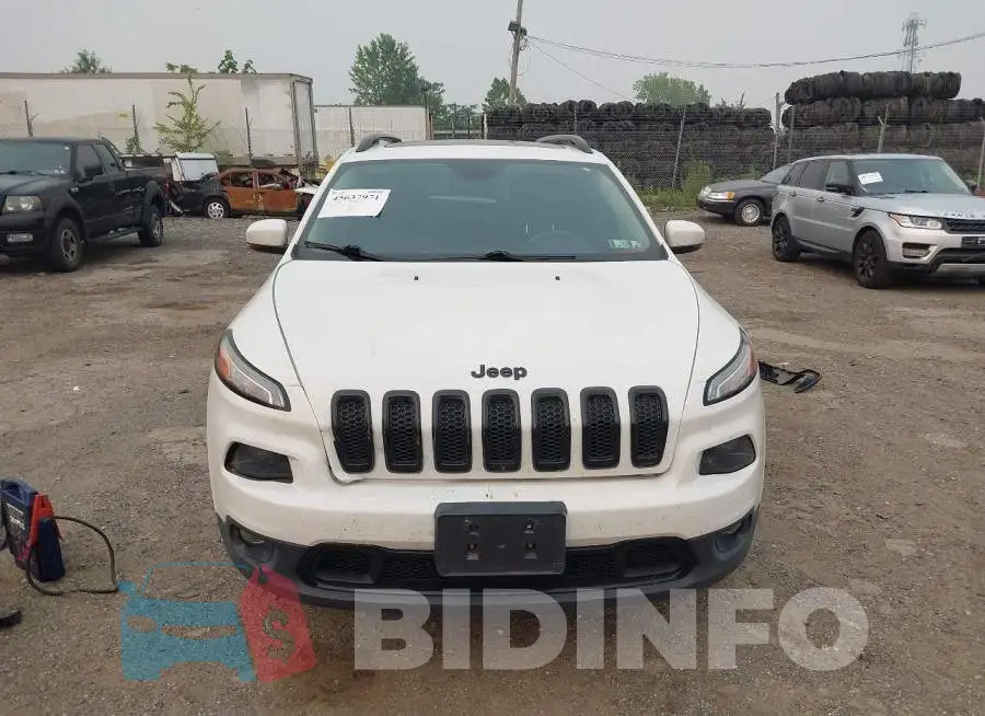 1C4PJMDB8GW299761 Photo# 12