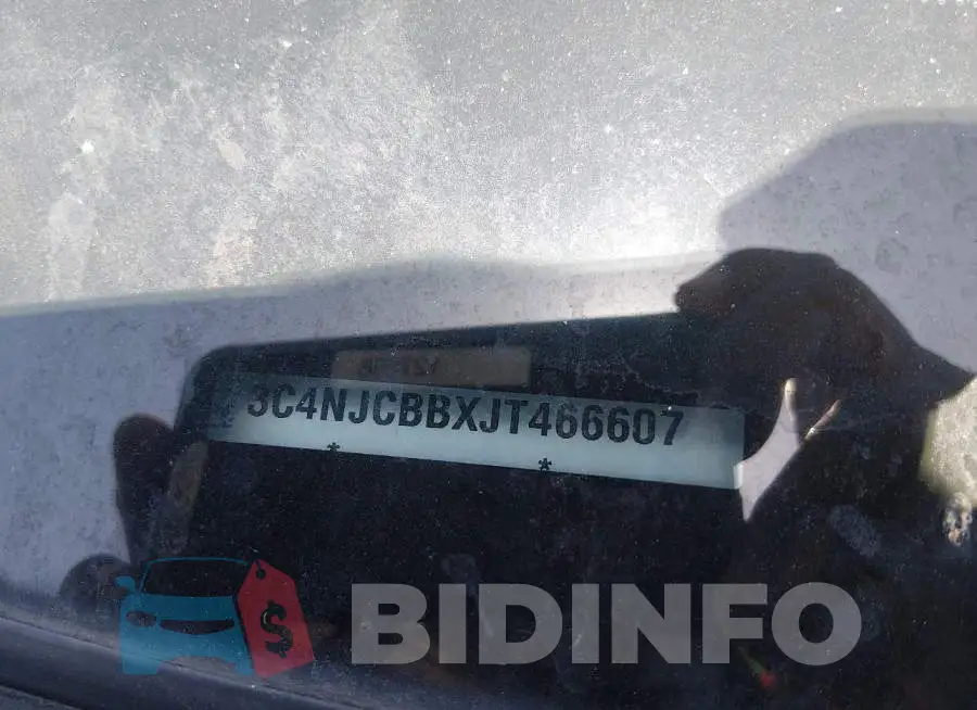 3C4NJCBBXJT466607 Photo# 9