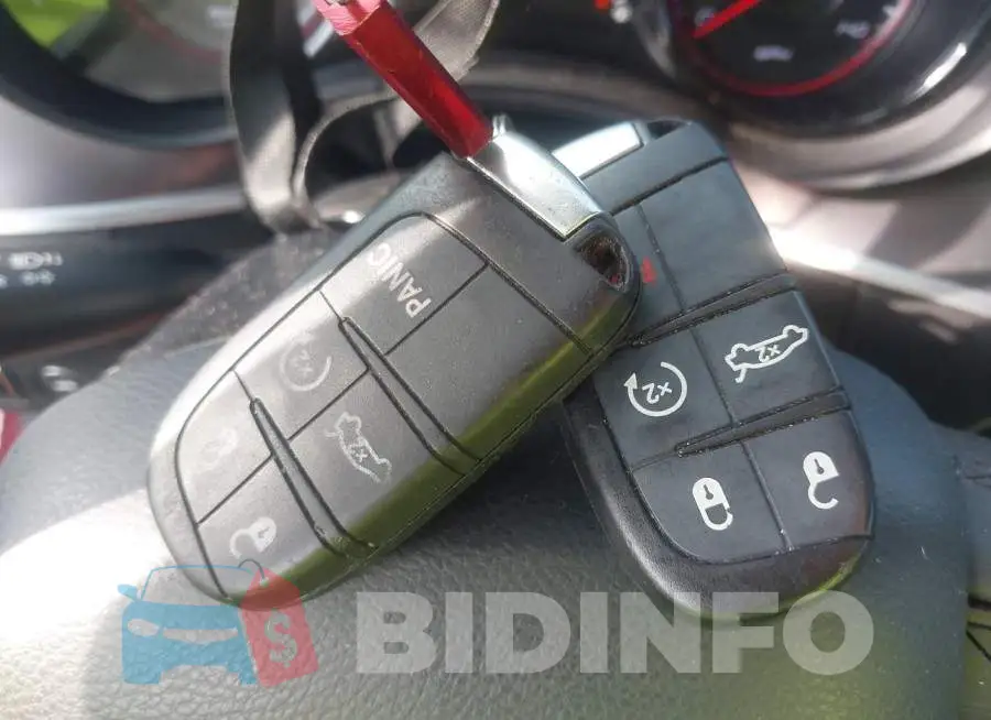 2C3CDXBG3KH615231 Photo# 11
