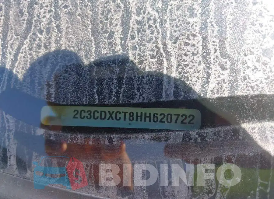 2C3CDXCT8HH620722 Photo# 9