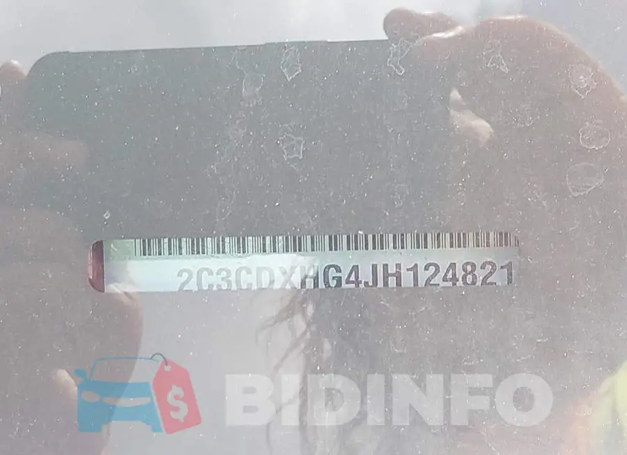 2C3CDXHG4JH124821 Photo# 9
